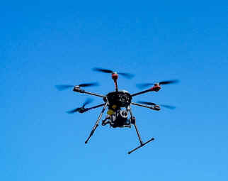 690SHexacopter.jpg (97741 bytes)