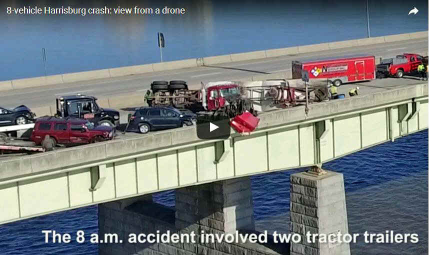 CrashOnBridge.jpg (142200 bytes)