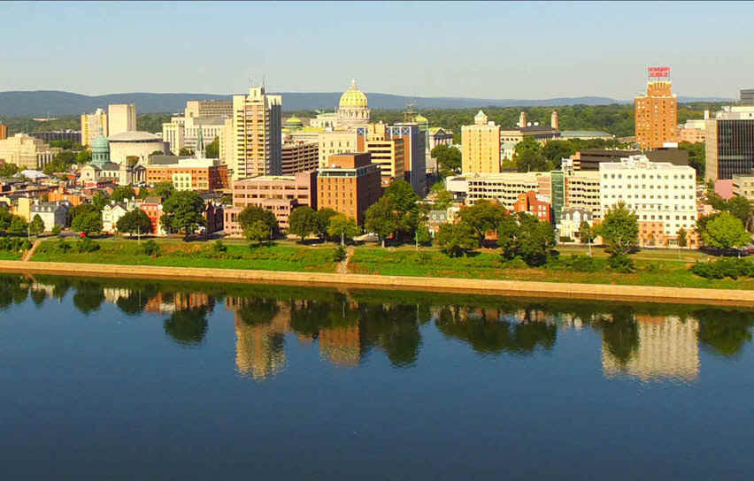 HarrisburgRiverWalk.jpg (171712 bytes)