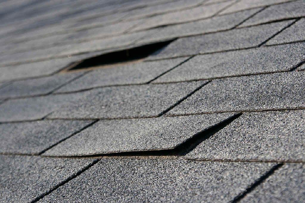 RoofTile.jpg (309819 bytes)